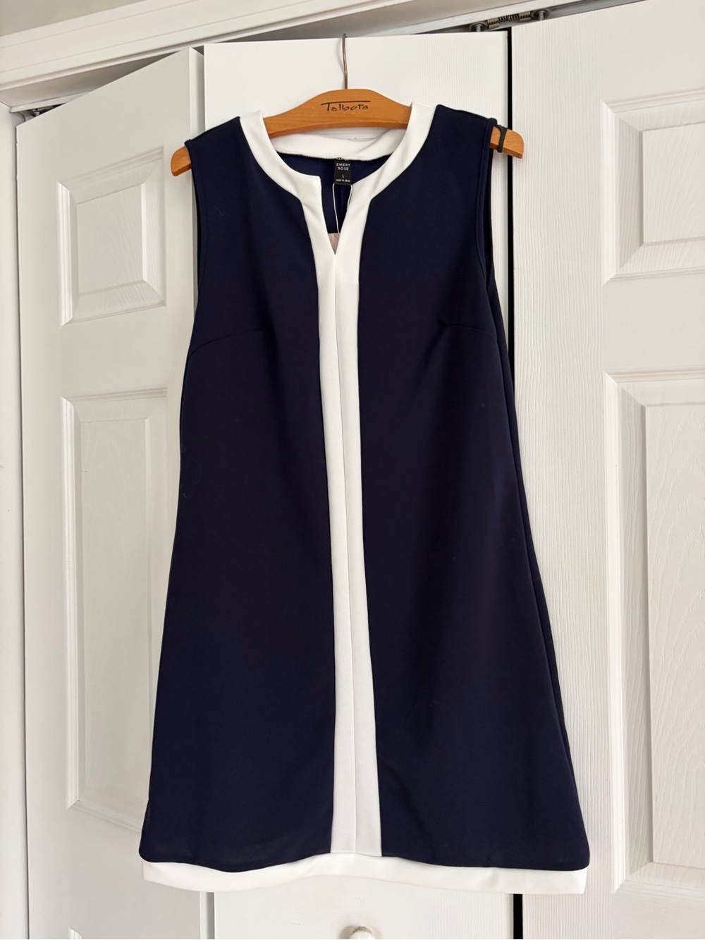 Navy and White Sleeveless V-Notch Tunic